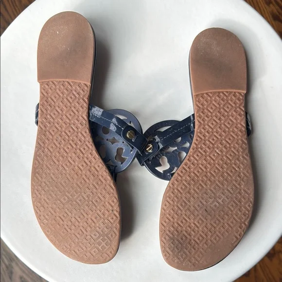 Tory Burch Navy Miller Sandals Multicolor  Logo Size 8.5 - Picture 3 of 13
